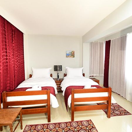 Zobo Hotel Shkodër 外观 照片