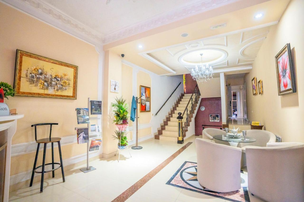 Zobo Hotel Shkodër 外观 照片