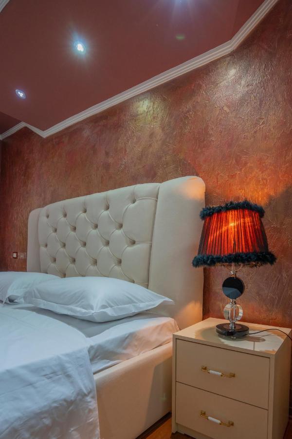 Zobo Hotel Shkodër 外观 照片